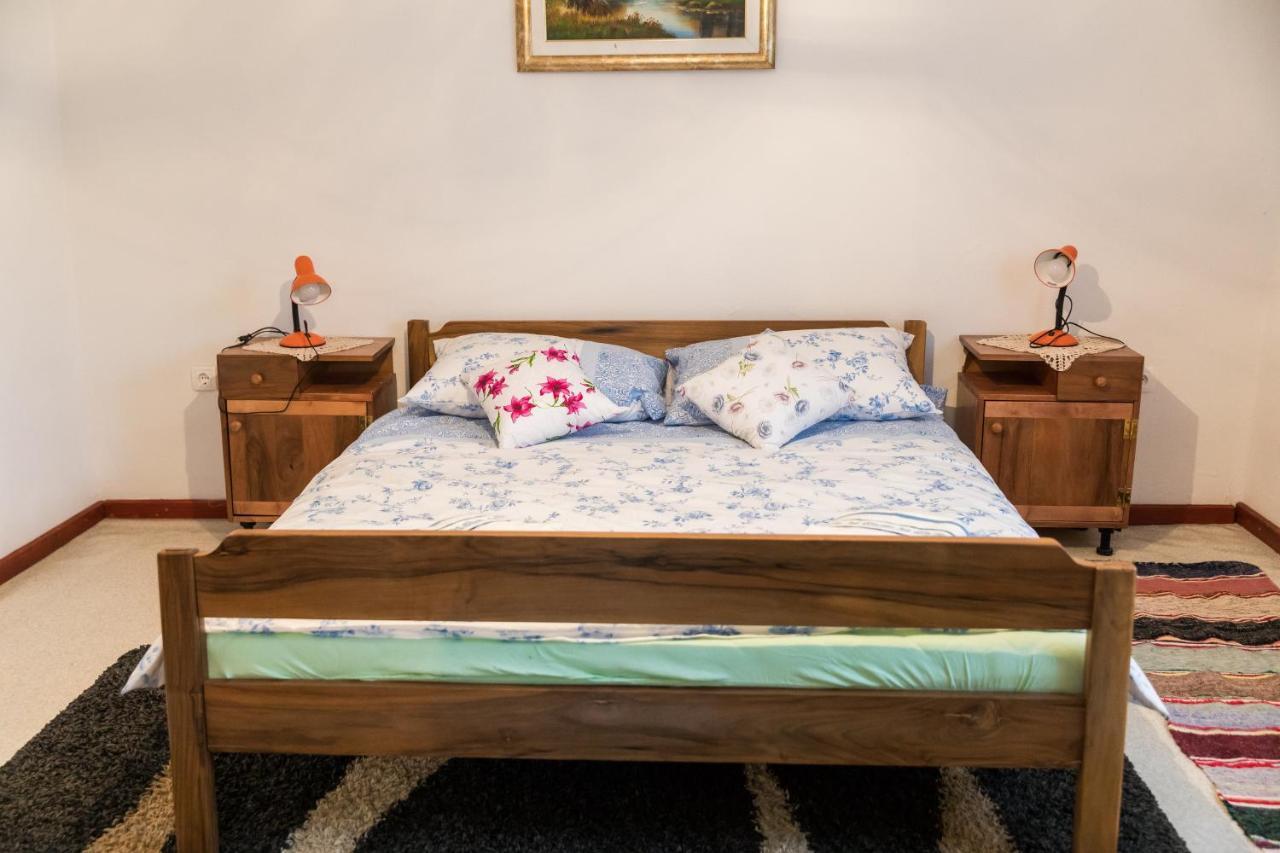 Apartmán Kuca Za Odmor Jagnjic Josipdol Exteriér fotografie